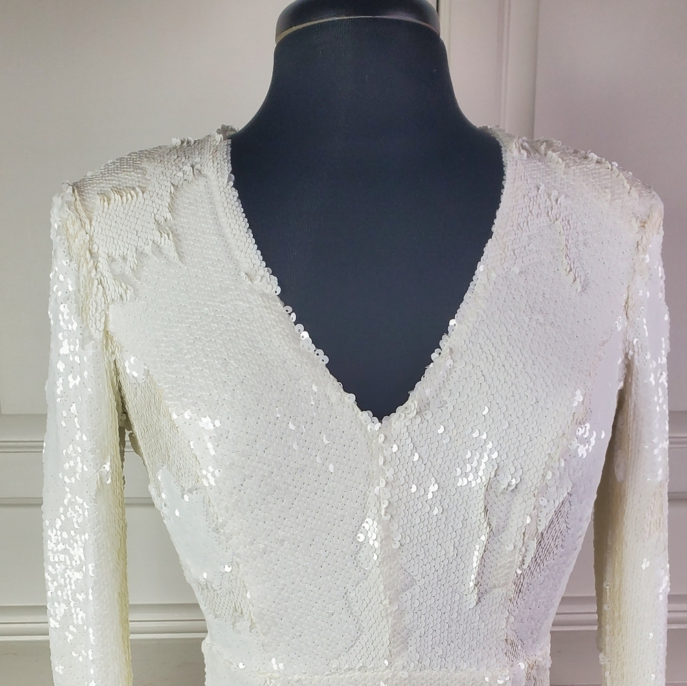 DRESS THE POPULATION WHITE SEQUIN DRESS